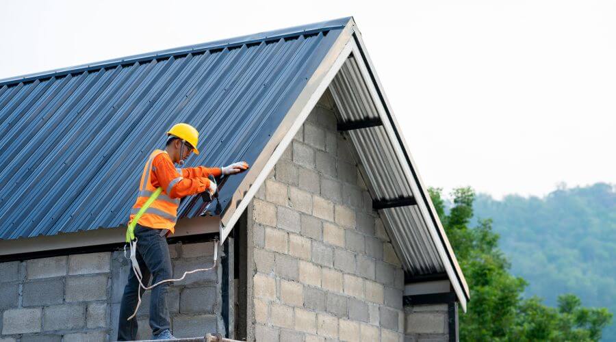 Professional Flat Roofing Installation in Dorsey, IL